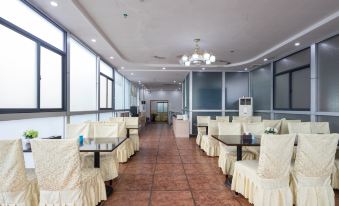 Vienna Hotel (Shenzhen Pingshan High-speed Railway Station) - Housity