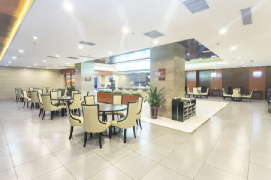 Yihe Shangjing International Hotspring Hotel