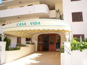 Apartamentos Delfin Casa Vida