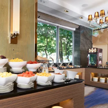 Dorsett Tsuen Wan Отели рядом с достопримечательностью «Цуен Ван»