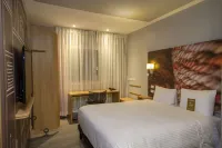 Ibis Quito