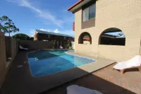 Toreador Motel Hotels in North Boambee Valley