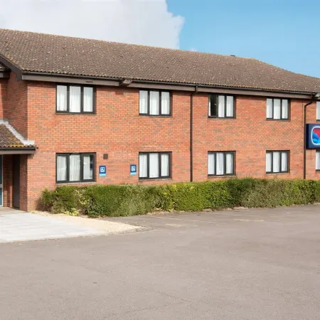 Travelodge Bristol Severn View M48