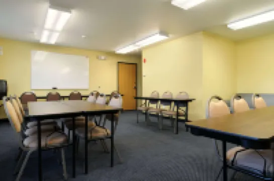 Microtel Inn & Suites by Wyndham Huntsville Hotels in Madison County