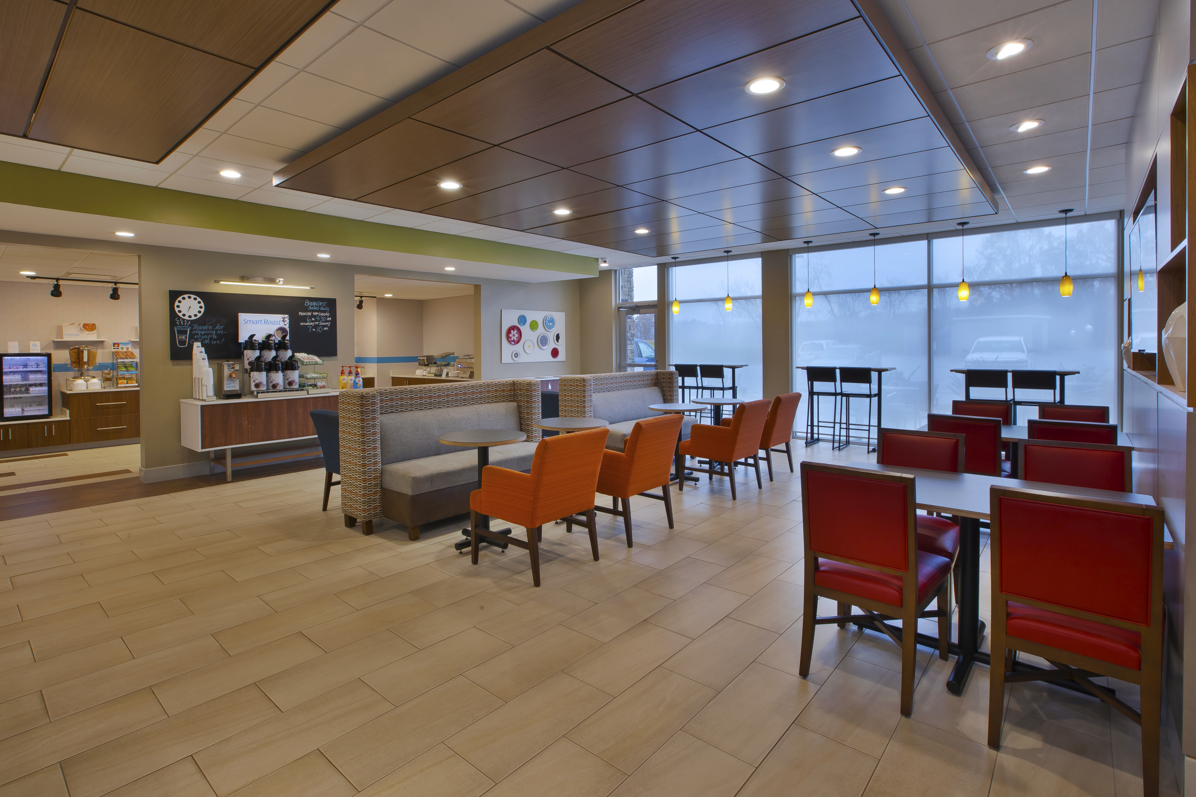 Holiday Inn Express & Suites - Parkersburg East, an Ihg Hotel