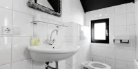 Beautiful Country House in Asten Near the Lake - Sala De Nove Quartos (férias)