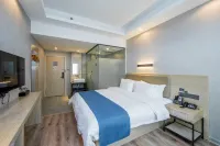 Wanyi Hotel (Guilin High-speed North Railway Station)