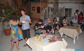 Case Albergo Al Cortiletto - Housity