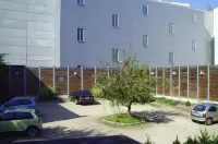 Hotel Meridian - parking
