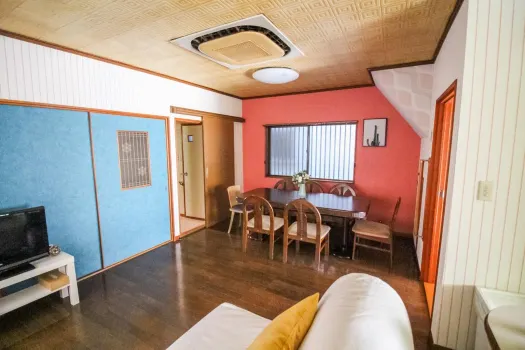 Guest House Turumin | 2 Minutes on Foot from Osaka Harbor Station/8 People OK 天然温泉テルメ龍宮周辺のホテル