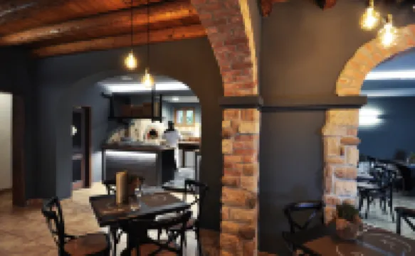 拉隆頓達之家酒店