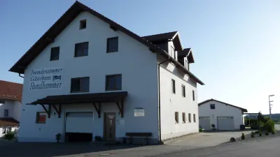Gästehaus Hundhammer Hotels in der Nähe von Alter Schlachthof Landshut