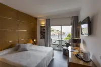 Palladium Hotel Cala Llonga - Adults Only Hotel a Cala Llenya