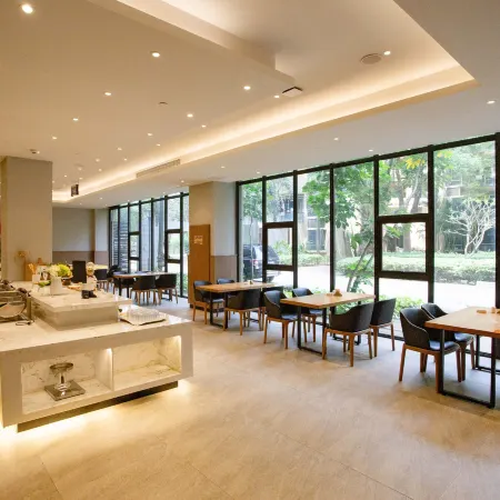 Yuhuayuan Design Hotel (Haizhou Meilan Airport Hongzhou Jiangshan)