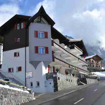 Hotel Oberland Hotel Exterior