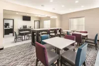 La Quinta Inn & Suites by Wyndham Rome Hoteles en Rome