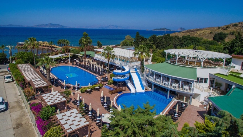 Golden Beach Hotel