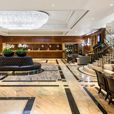 Radisson Blu Hotel, London Heathrow Hotels near Heathrow Terminal 2