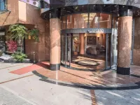 卡瓦克爾德2000飯店 埃萨特附近的飯店