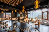 sightseeing rummery Hotel di Leishan
