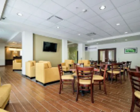 Sleep Inn & Suites - Fort Scott