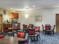 Comfort Suites Lake Geneva East Hotels in Walworth County