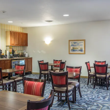 Comfort Suites Lake Geneva East