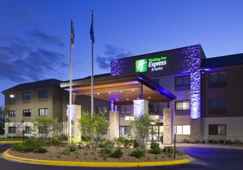 Holiday Inn Express & Suites MINNEAPOLIS – WEST END by IHG - 3 звезды