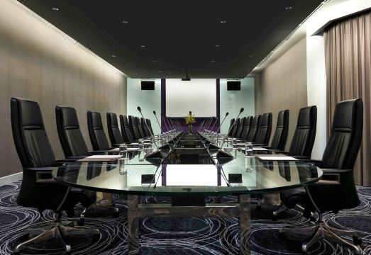 2. 윈덤 그랜드 방..