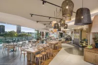 W Brisbane - breakfast