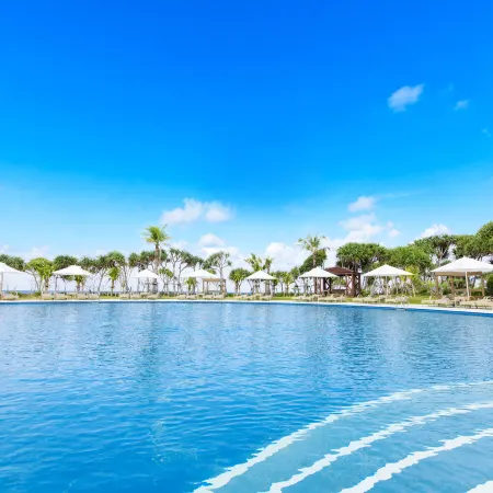 Sheraton Okinawa Sunmarina Resort