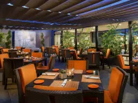 Luxe Sunset Boulevard Hotel Hotels near Getty Center