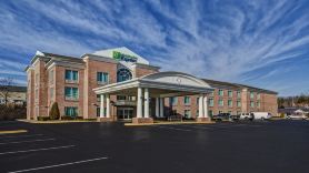 Holiday Inn Express & Suites LONDON by IHG
