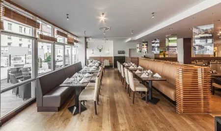 Holiday Inn Munich City Centre Отели рядом с достопримечательностью «Площадь Макса Иосифа»