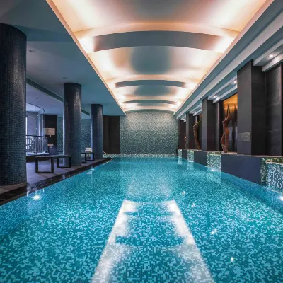 Quay West Suites Melbourne エウレカ スカイデック 88周辺のホテル