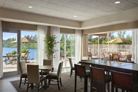 Holiday Inn Express Miami Airport-Blue Lagoon Area, an IHG Hotel