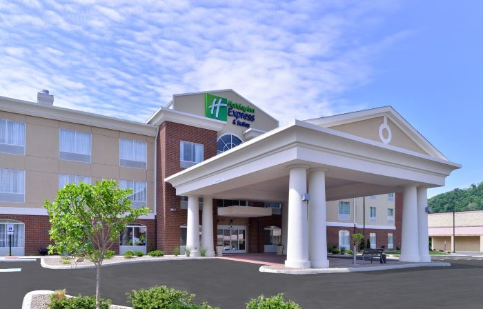 Holiday Inn Express & Suites NEW MARTINSVILLE by IHG