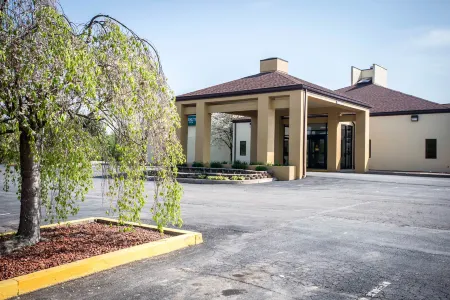 Quality Inn New Columbia-Lewisburg Отели в г. Уотсонтаун