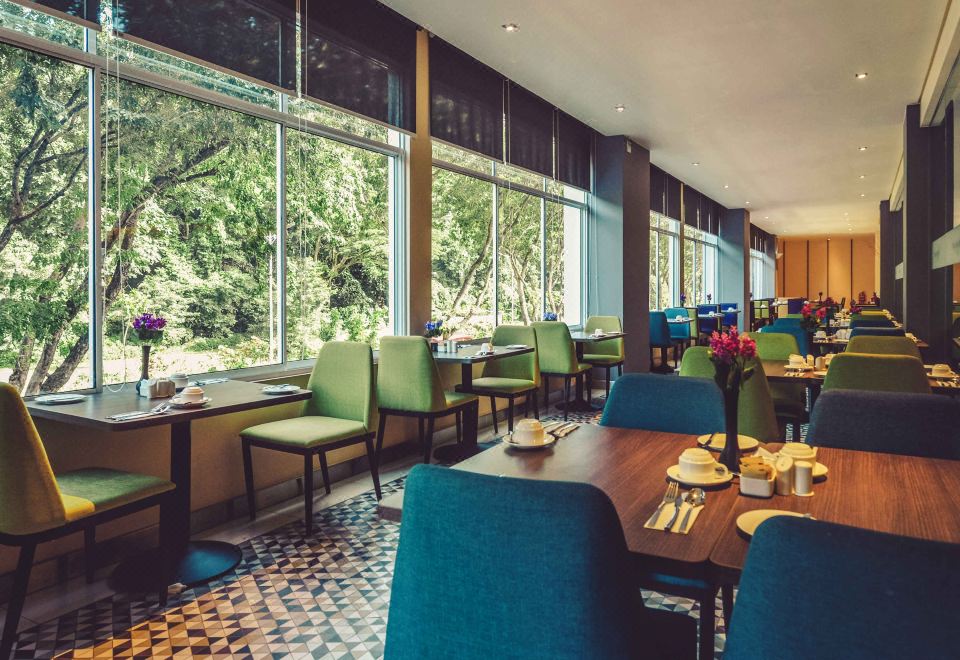 3. 머큐어 코타 키..