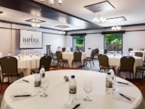 Imperia Hotel & Suites Saint-Eustache Hotels in Saint-Eustache