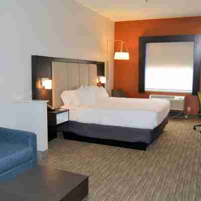 Holiday Inn Express & Suites Abilene Rooms