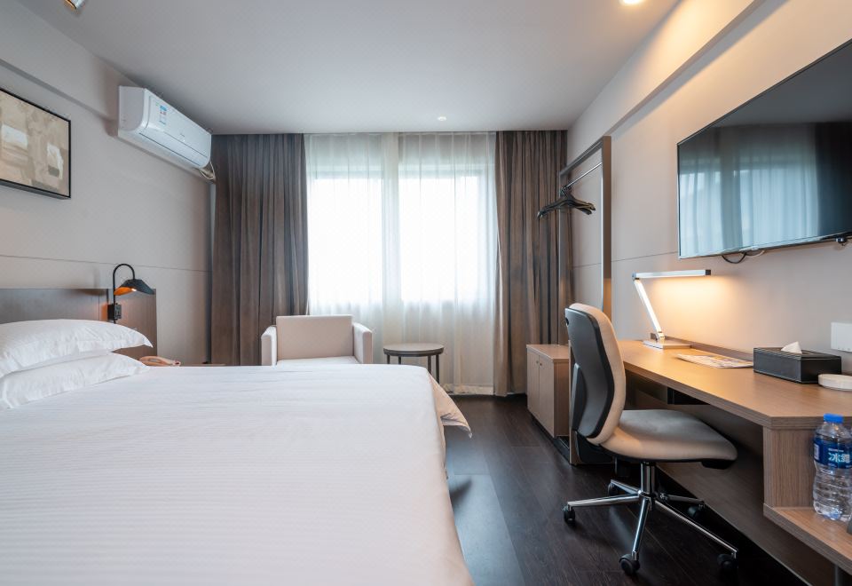 3. 뉴 이스트 아시..