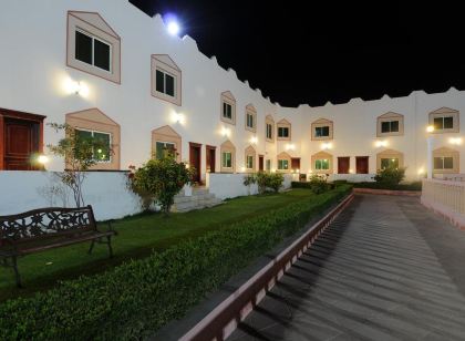 Green Oasis Hotel