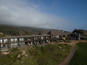 Timber Cove Resort