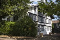 L'Auberge Basque Hôtels à : Saint-Pée-sur-Nivelle