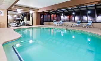 Holiday Inn Express & Suites Alcoa (Knoxville Airport)