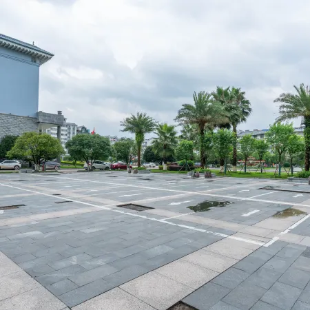 Binjiang Hotel