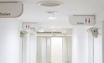 ＴＨＥ　ＤＯＲＭ　ＨＯＳＴＥＬ　ＯＳＡＫＡ