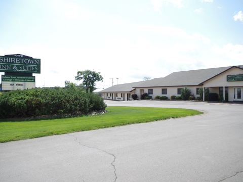 Shiretown Inn & Suites