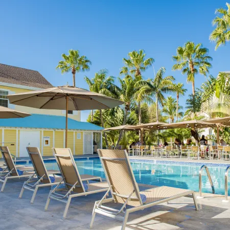Sunshine Suites Resort